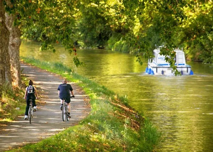 Les Toits De - T3 & Garage 아파트