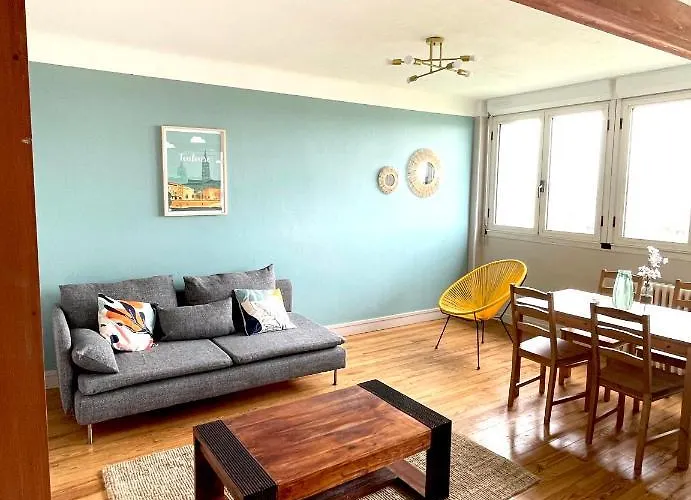 Les Toits De - T3 & Garage 아파트 *