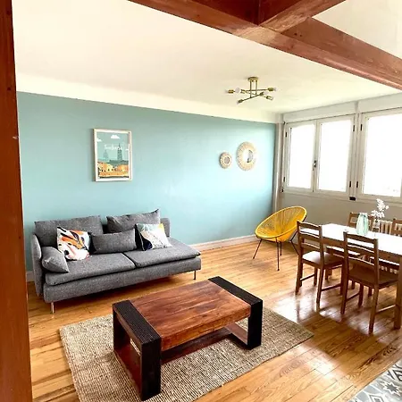 Les Toits De - T3 & Garage Apartment *